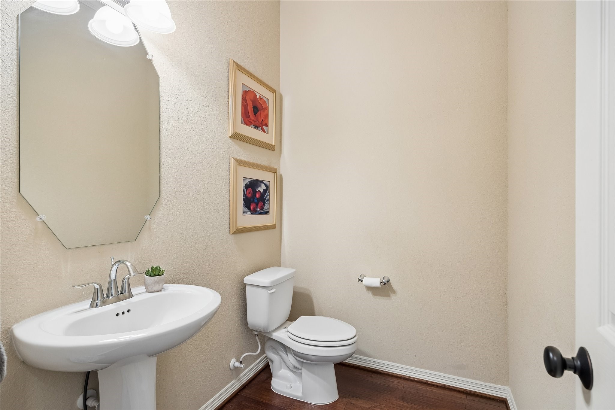 622 West Fork Webster, TX 77598 - Photo 28 of 36 Downstairs half bath very convenient for guests - tucked between office and dining room