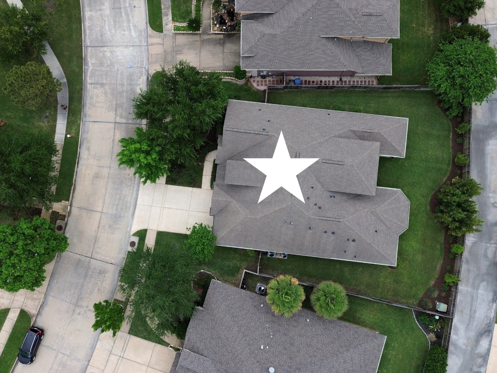 622 West Fork Webster, TX 77598 - Photo 5 of 36 An aerial view illustrating the large back yard and well designed landscaping - no back neighbors either