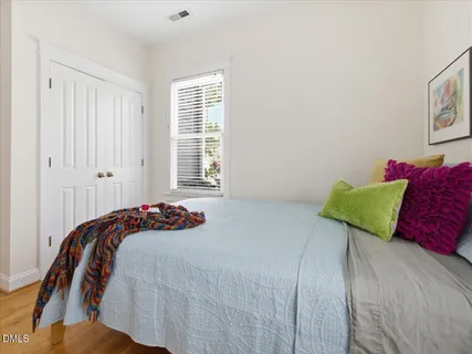 $785,000 | 913 Edgewater Circle, Chapel Hill, NC 27516