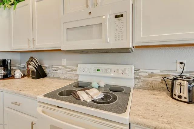 $3,465 | 6481 South Windstream Place, Chandler, AZ 85249