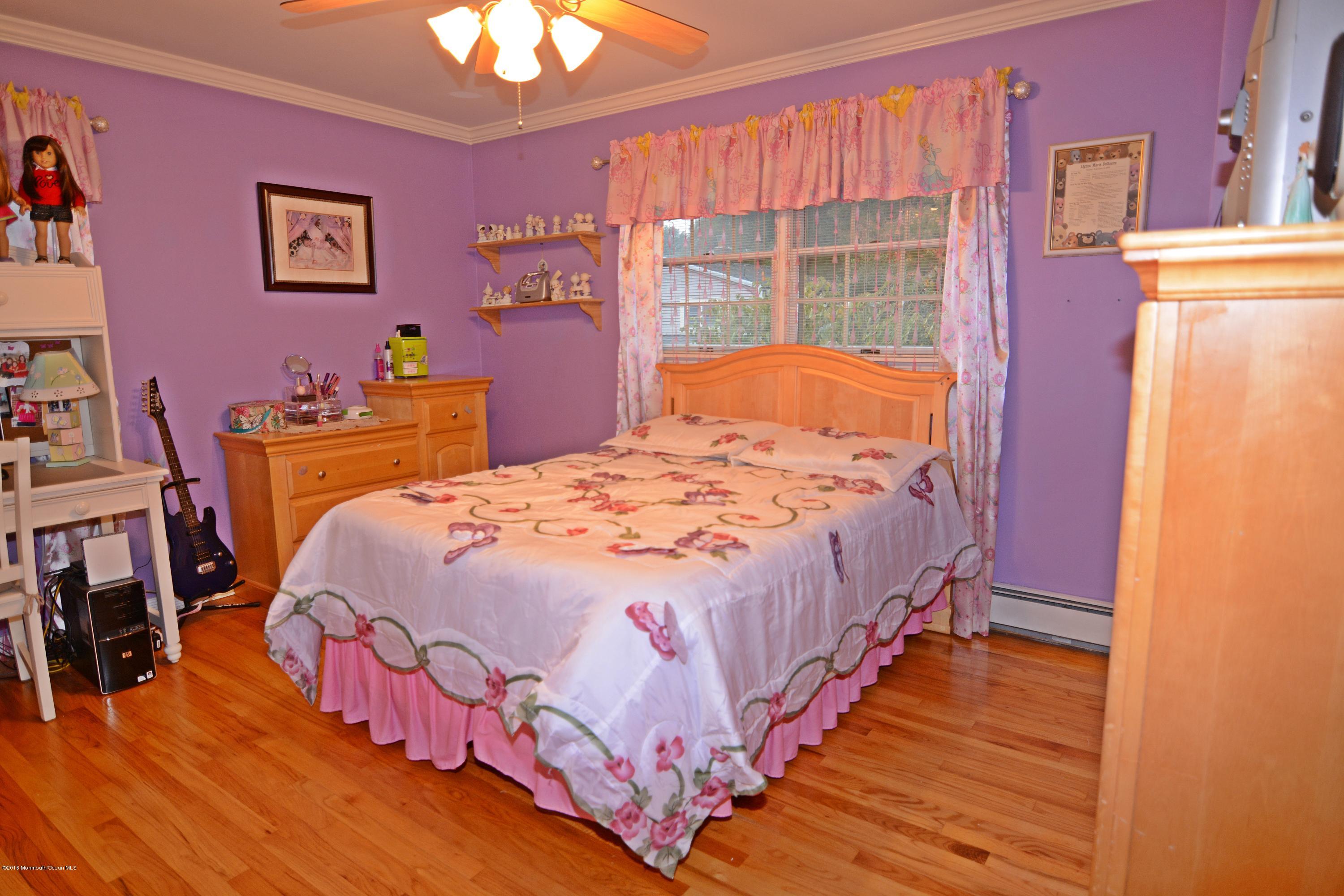14 Georgia Avenue Middletown, NJ 07758 - Photo 22 of 38 bed2