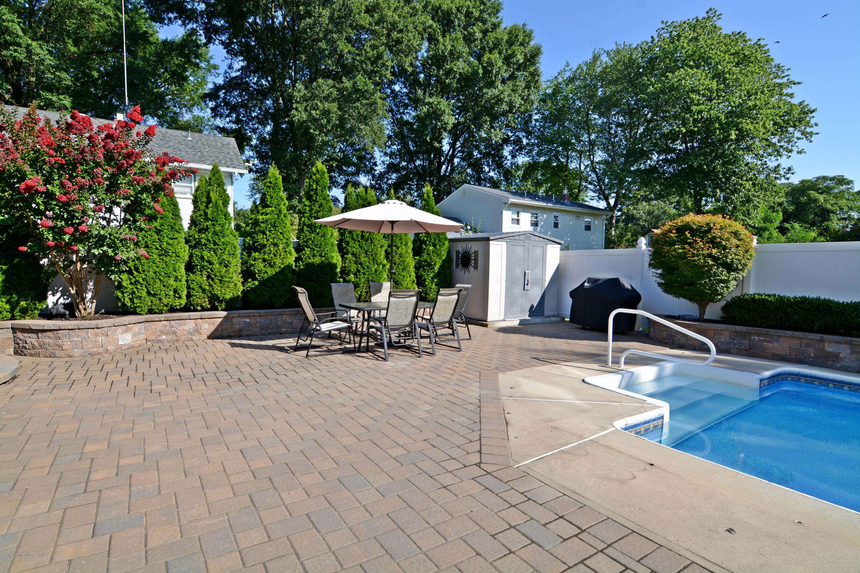 14 Georgia Avenue Middletown, NJ 07758 - Photo 34 of 38 19