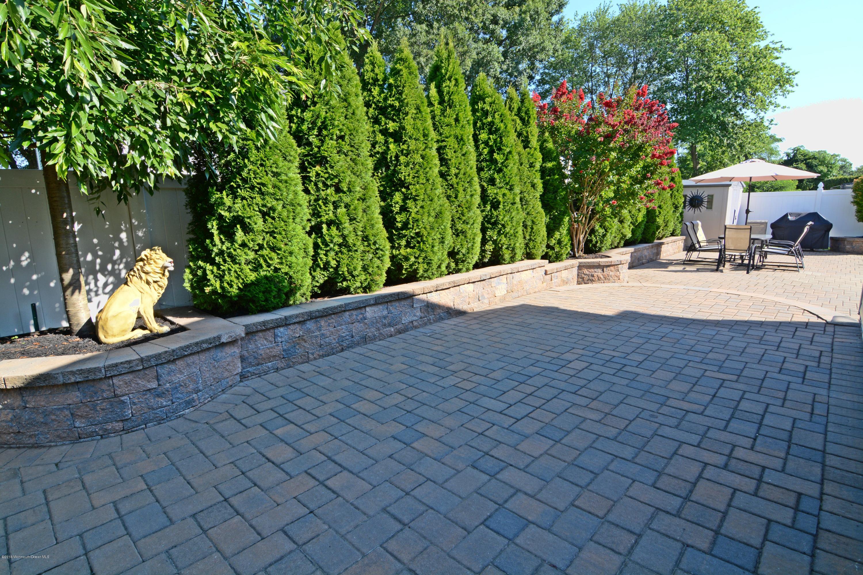 14 Georgia Avenue Middletown, NJ 07758 - Photo 36 of 38 27