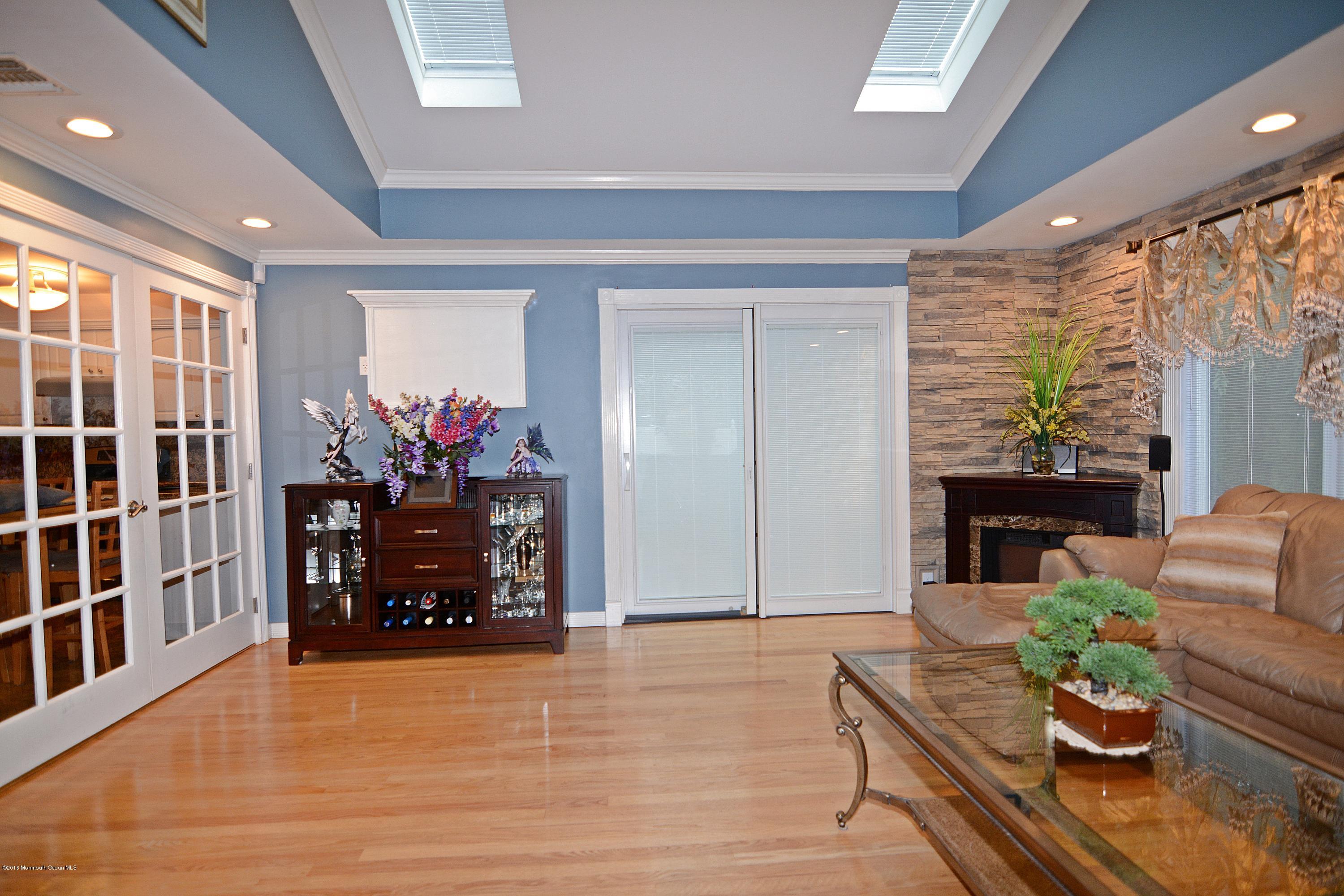 14 Georgia Avenue Middletown, NJ 07758 - Photo 7 of 38 Liv 4