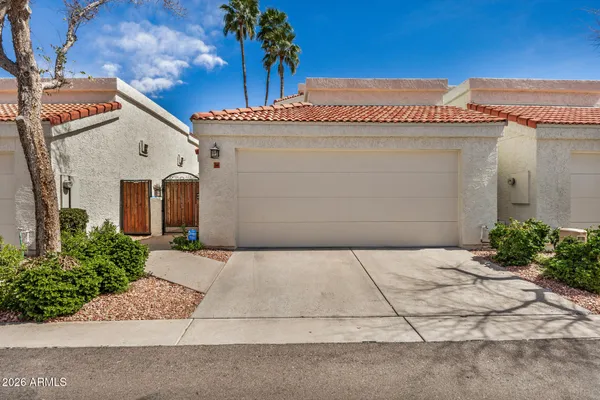 $3,050 | 4225 North 21st Street, Unit 19, Phoenix, AZ 85016
