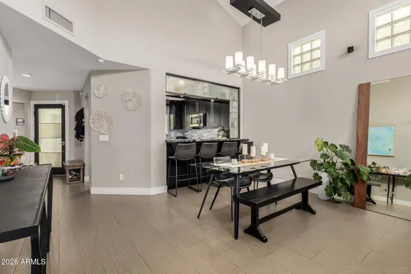 $3,050 | 4225 North 21st Street, Unit 19, Phoenix, AZ 85016