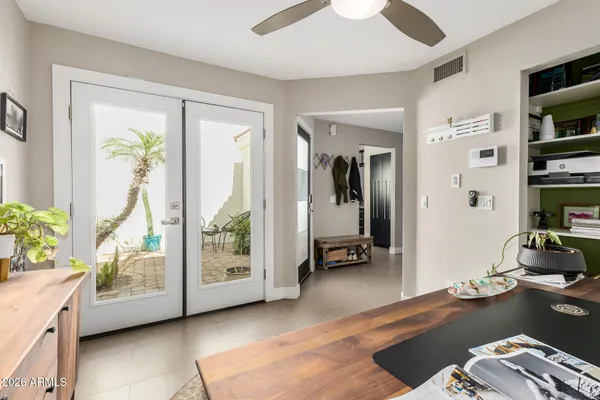 $3,050 | 4225 North 21st Street, Unit 19, Phoenix, AZ 85016