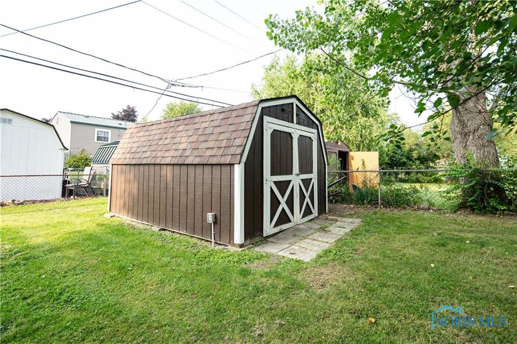 7310 Starcrest Road Perrysburg, OH 43551 - Photo 26 of 34 Gallery Image 26