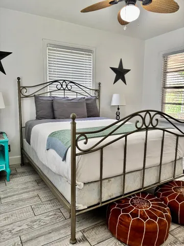 $2,000 | 1911 Tabor Street, Houston, TX 77009