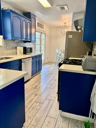 $2,000 | 1911 Tabor Street, Houston, TX 77009