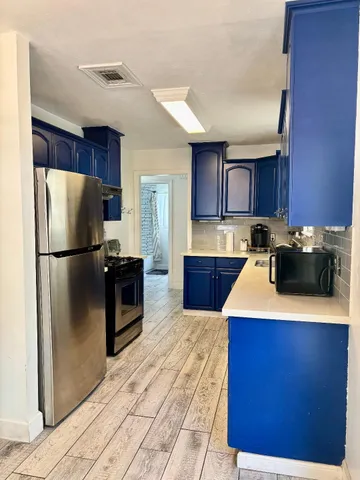 $2,000 | 1911 Tabor Street, Houston, TX 77009