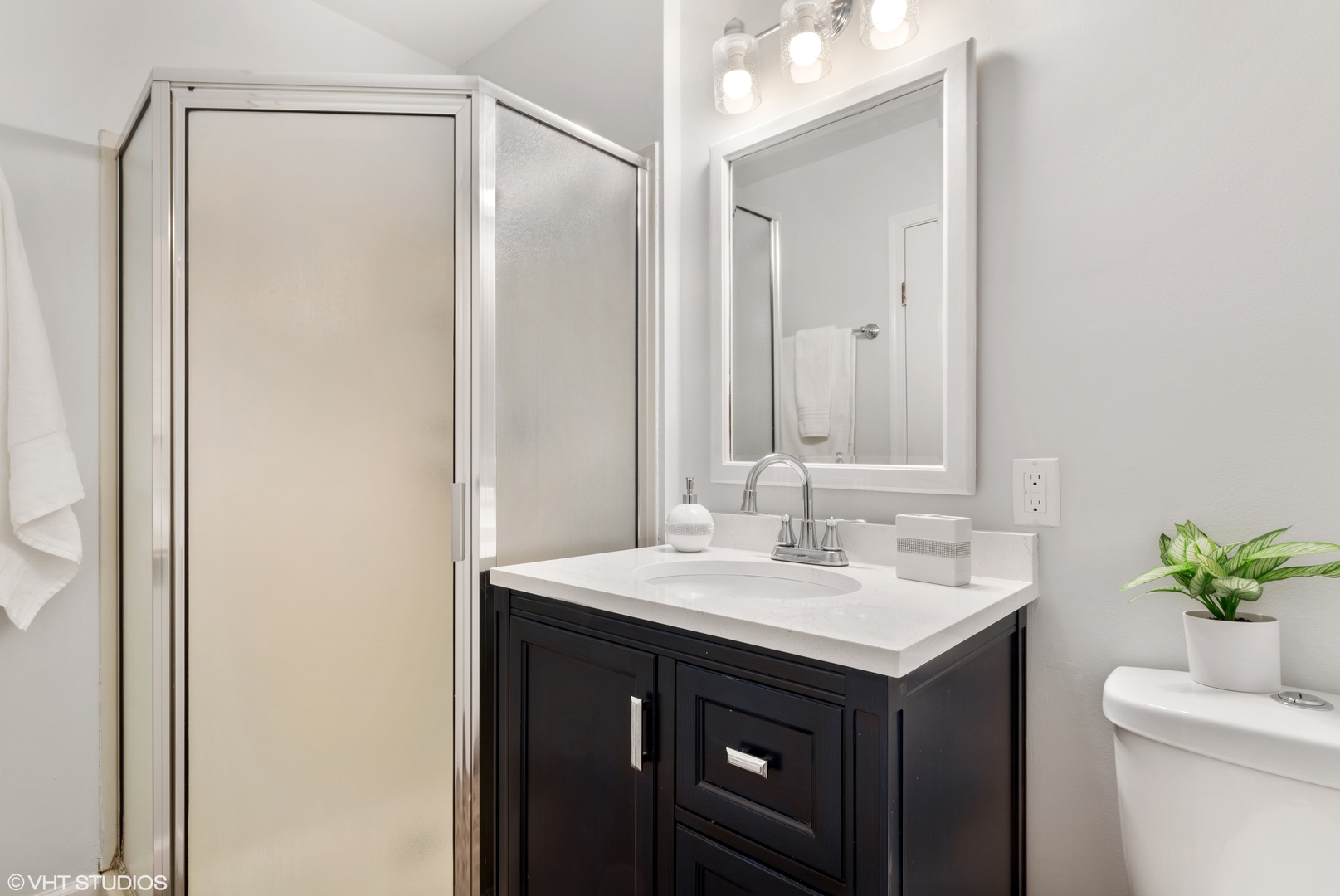 1400 Meyer Road Hoffman Estates, IL 60169 - Photo 13 of 22