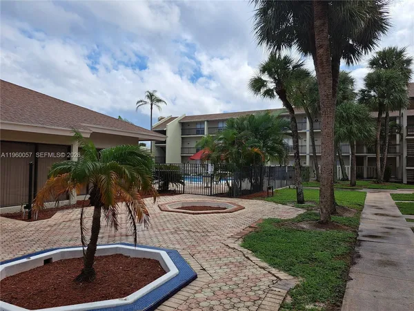 $1,380 | 1500 North Congress Avenue, Unit A204, West Palm Beach, FL 33401