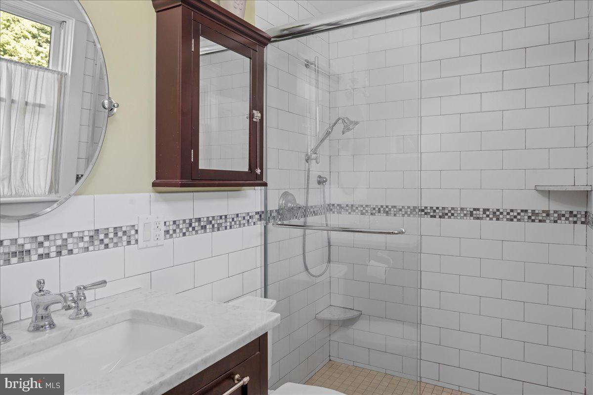 84 Walker Road Wayne, PA 19087 - Photo 15 of 33