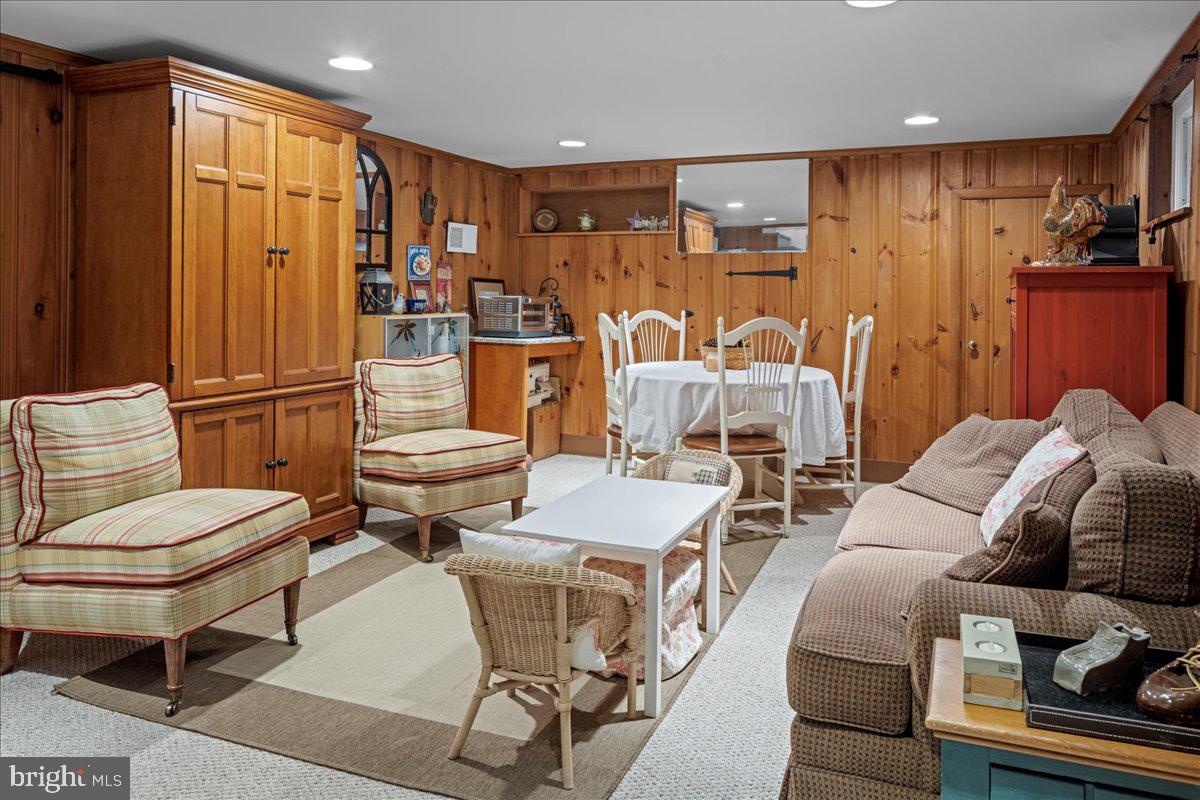 84 Walker Road Wayne, PA 19087 - Photo 19 of 33