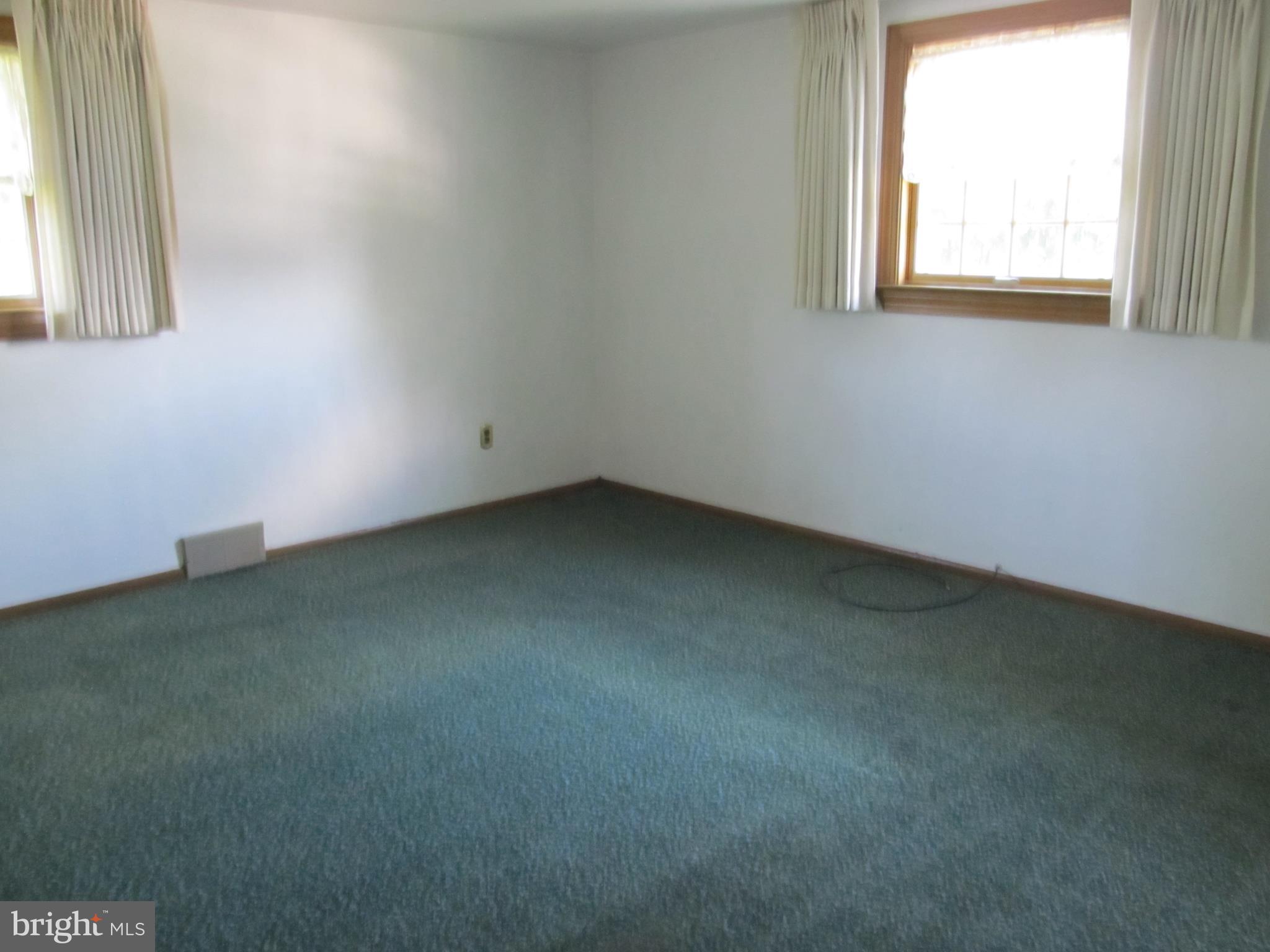 1243 Dill Road Havertown, PA 19083 - Photo 18 of 19