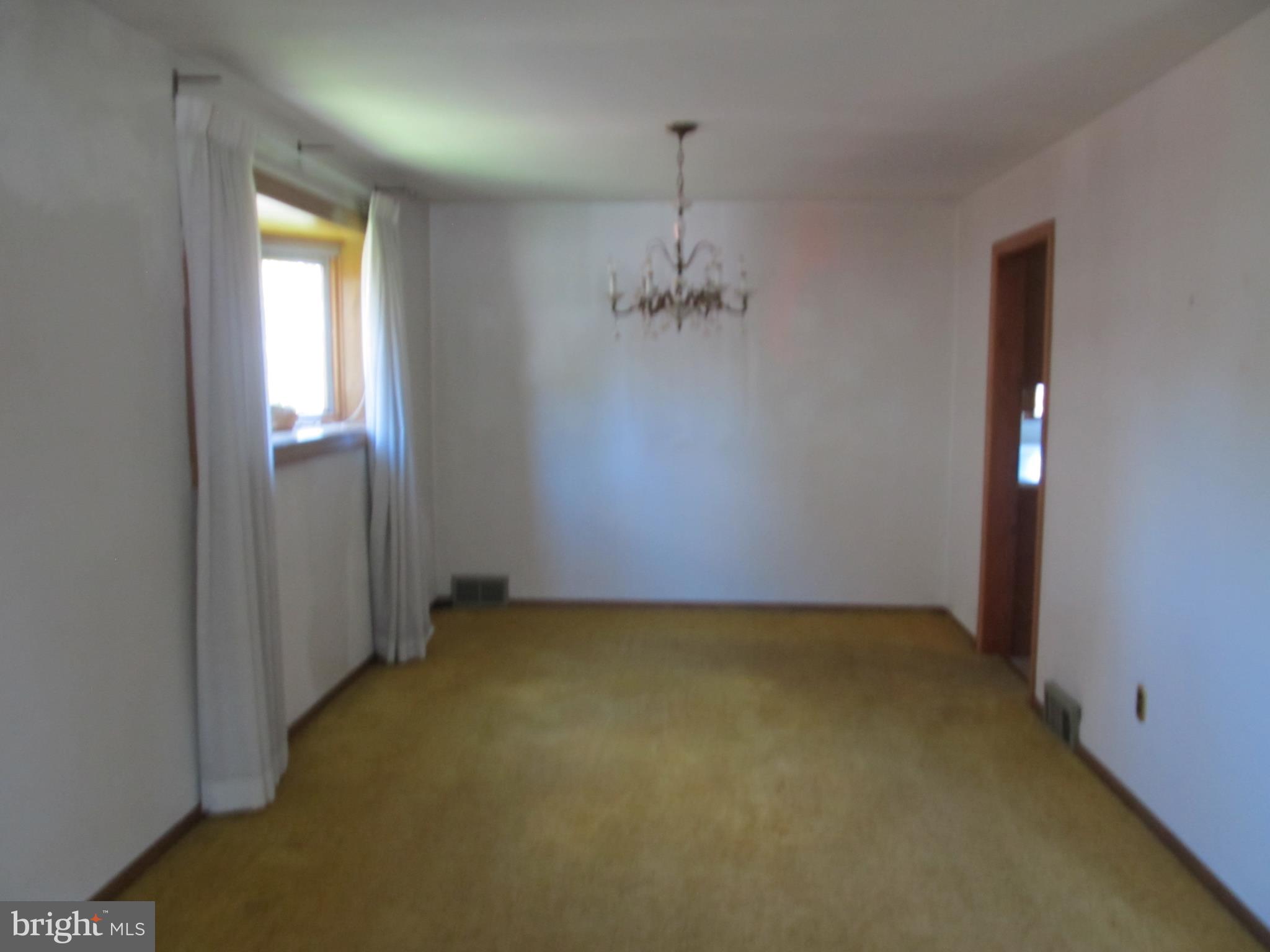 1243 Dill Road Havertown, PA 19083 - Photo 5 of 19