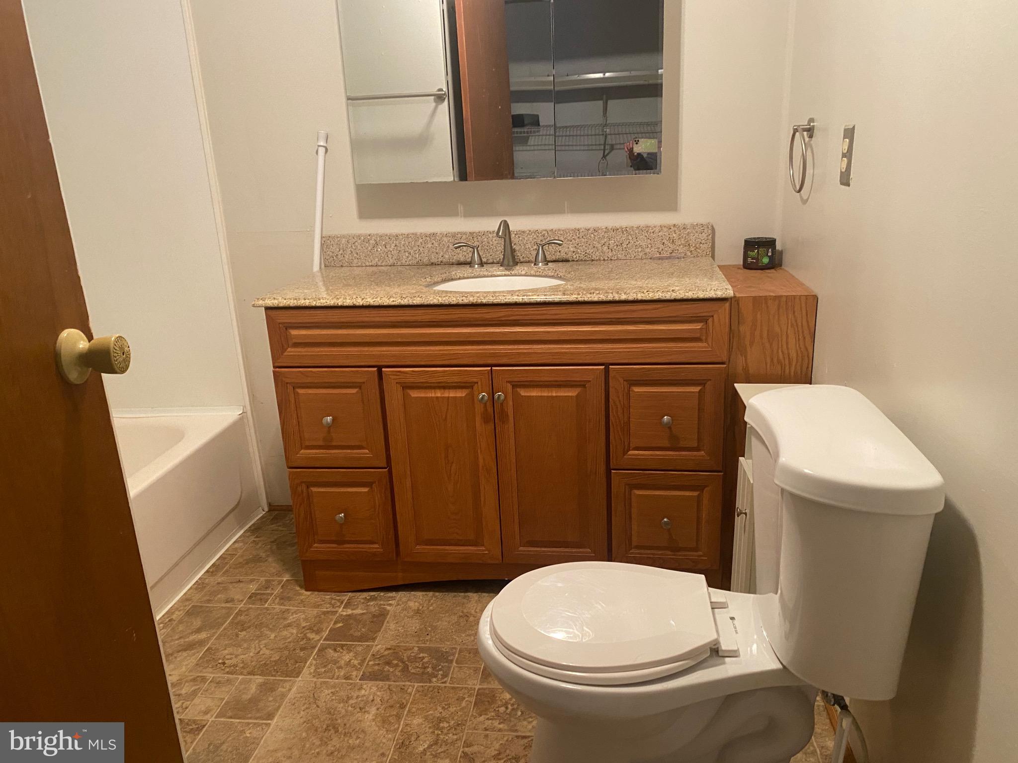 9916 Golf Course Road, Unit 79 Ocean City, MD 21842 - Photo 14 of 21 Full bath