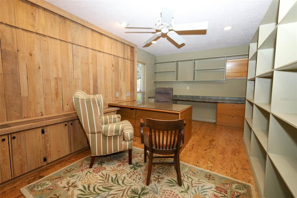 102 Pineview Court Altamonte Springs, FL 32714 - Photo 32 of 59 a dining room with furniture and a window