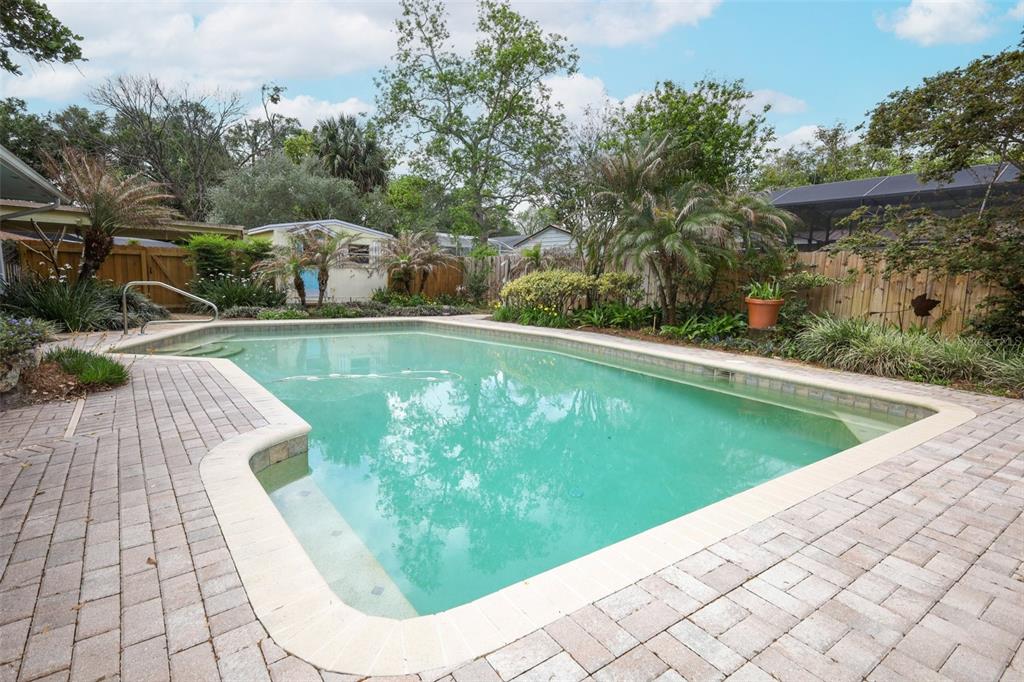 102 Pineview Court Altamonte Springs, FL 32714 - Photo 40 of 59 a view of a swimming pool with a patio