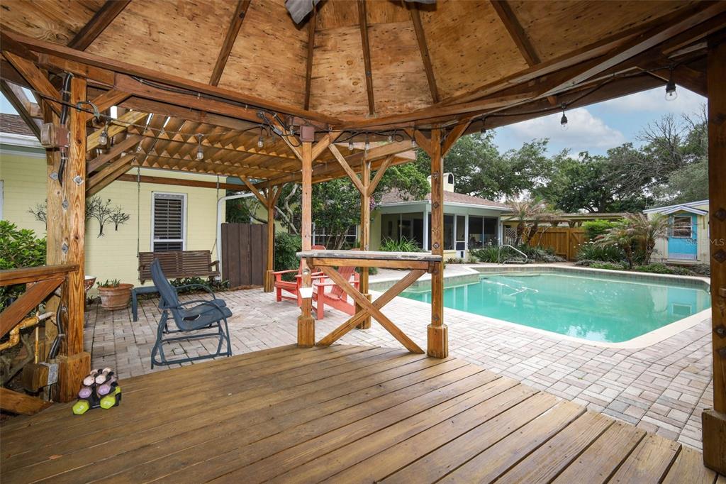 102 Pineview Court Altamonte Springs, FL 32714 - Photo 46 of 59 a view of a swimming pool with a patio