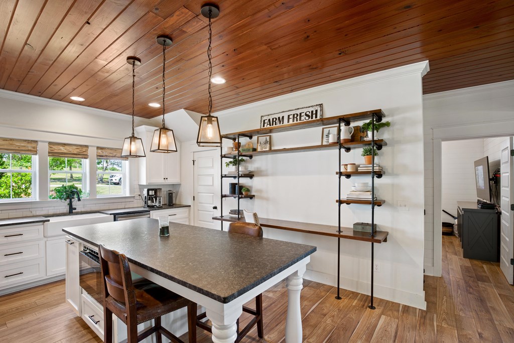 431 Johnny Murphy Road Dothan, AL 36301 - Photo 11 of 46 Kitchen