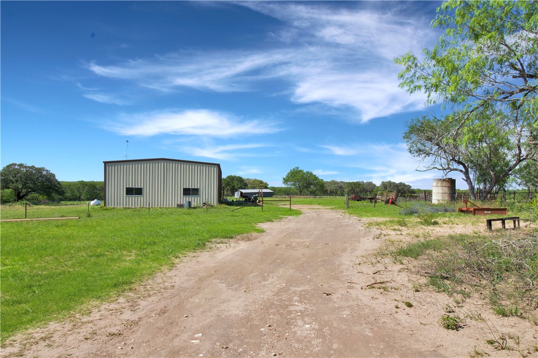 4552 Mineral Cemetery Road Beeville, TX 78102 - Photo 23 of 31