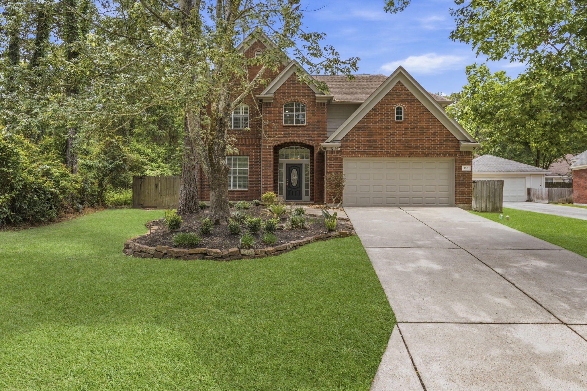 138 West Stockbridge Landing Circle Spring, TX 77382 - Photo 2 of 45