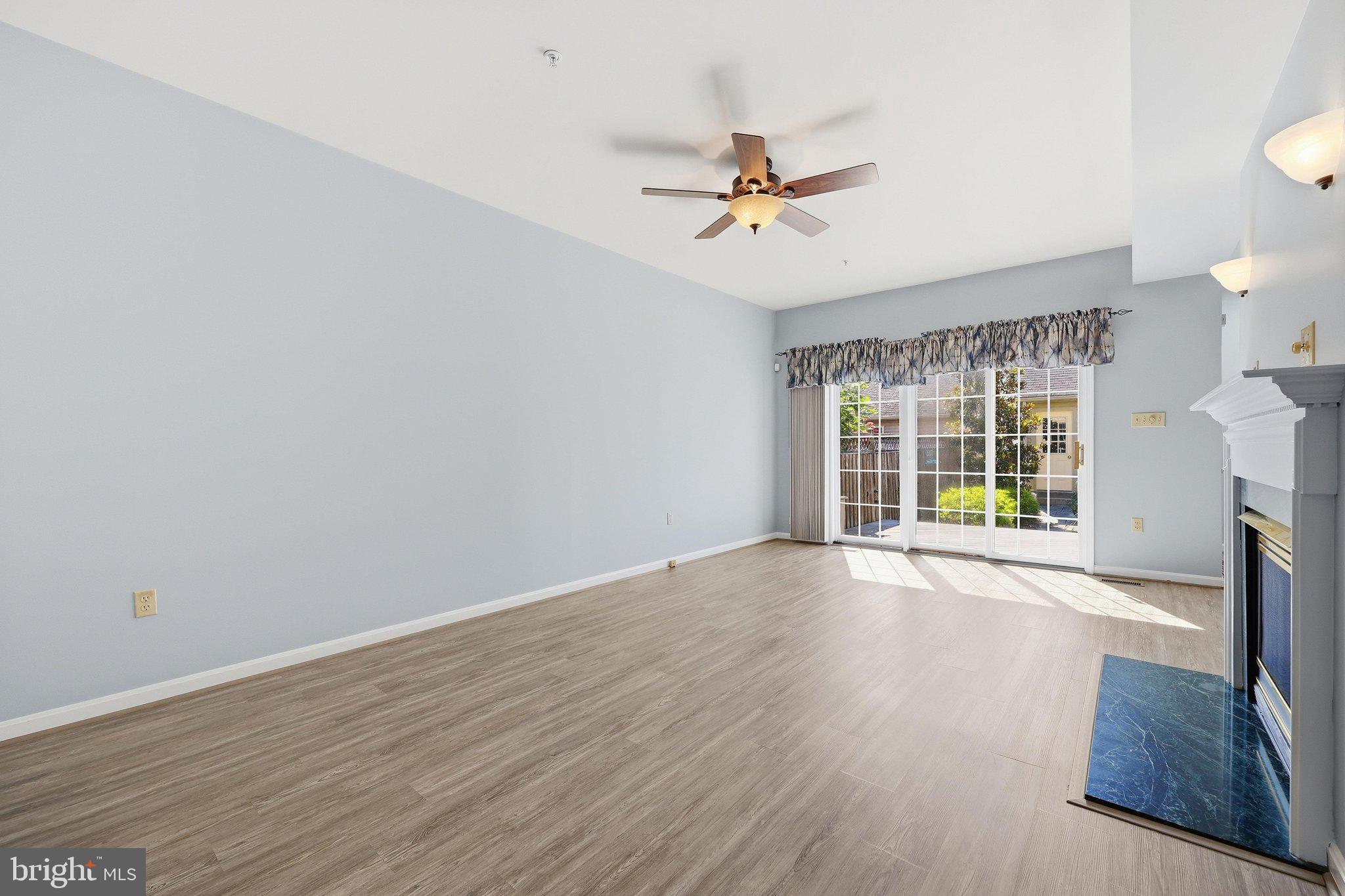 2215 Parish Lane Frederick, MD 21701 - Photo 17 of 63 Family Room