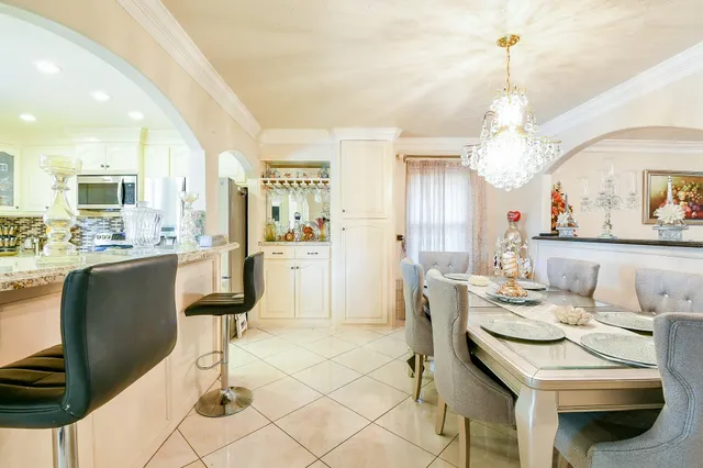 $2,100 | 9411 Kingsvalley Drive, Houston, TX 77075