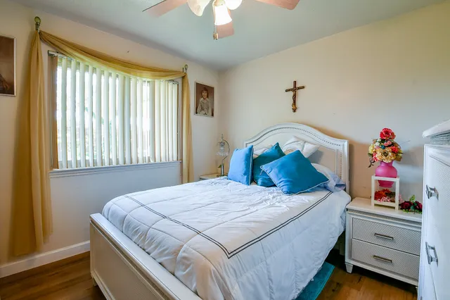 $2,100 | 9411 Kingsvalley Drive, Houston, TX 77075