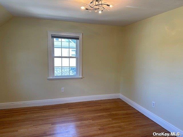 59 Radnor Road Great Neck, NY 11023 - Photo 8 of 15 BEDROOM