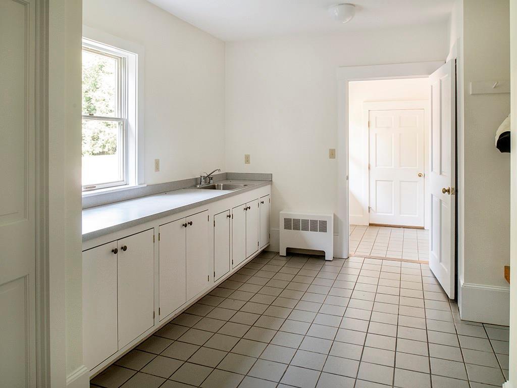 450 Lawrence Road Pownal, ME 04069 - Photo 22 of 33 Mudroom