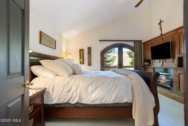 $4,620,000 | 1459 Greenhill Court, Unit B, Vail, CO 81657