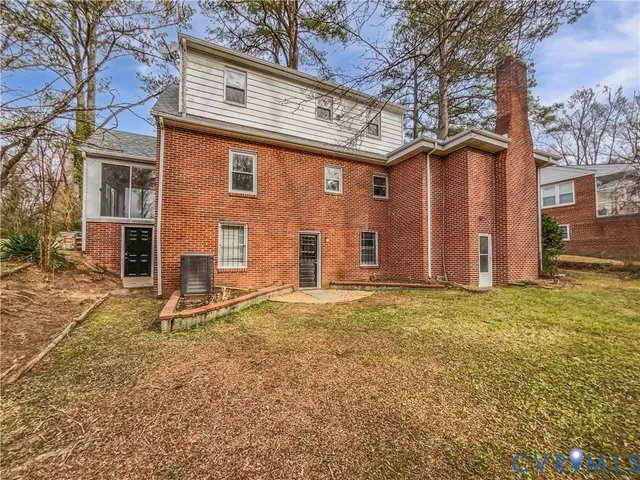 $302,000 | 203 Crestwood Drive, Colonial Heights, VA 23834