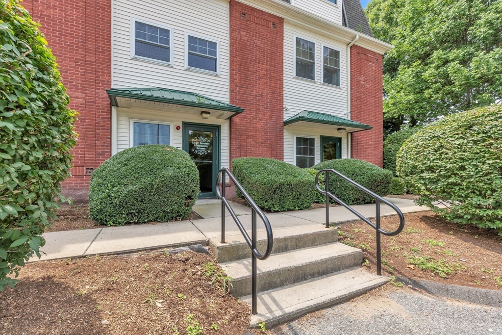 2 Mechanic Street, Unit R Easthampton, MA 01027 - Photo 20 of 28 Gallery Image 20