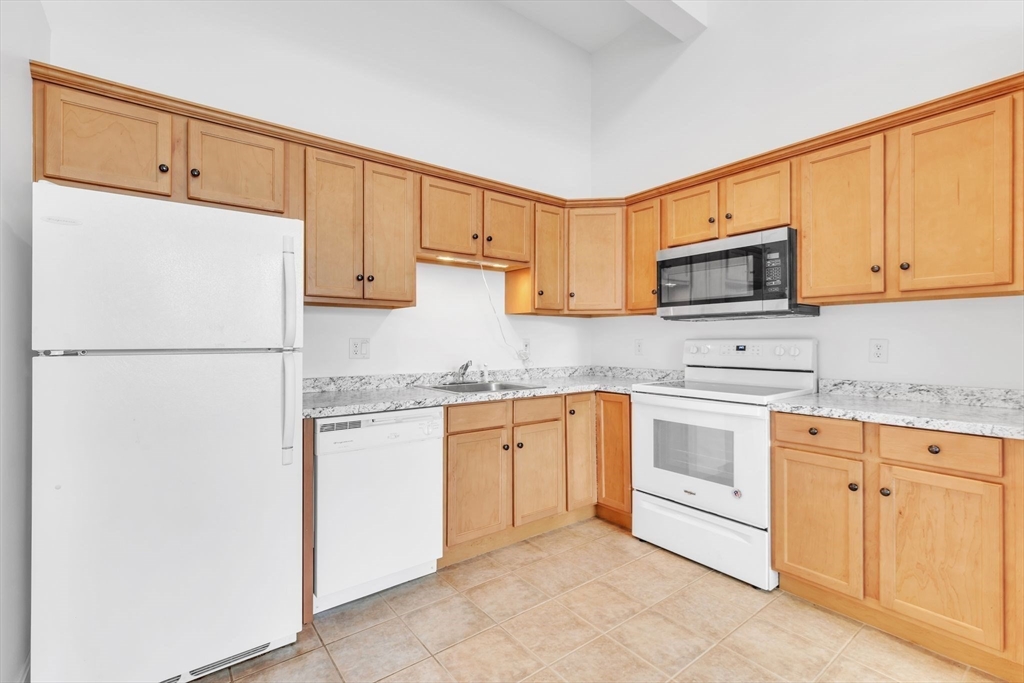 2 Mechanic Street, Unit R Easthampton, MA 01027 - Photo 6 of 28 Gallery Image 6