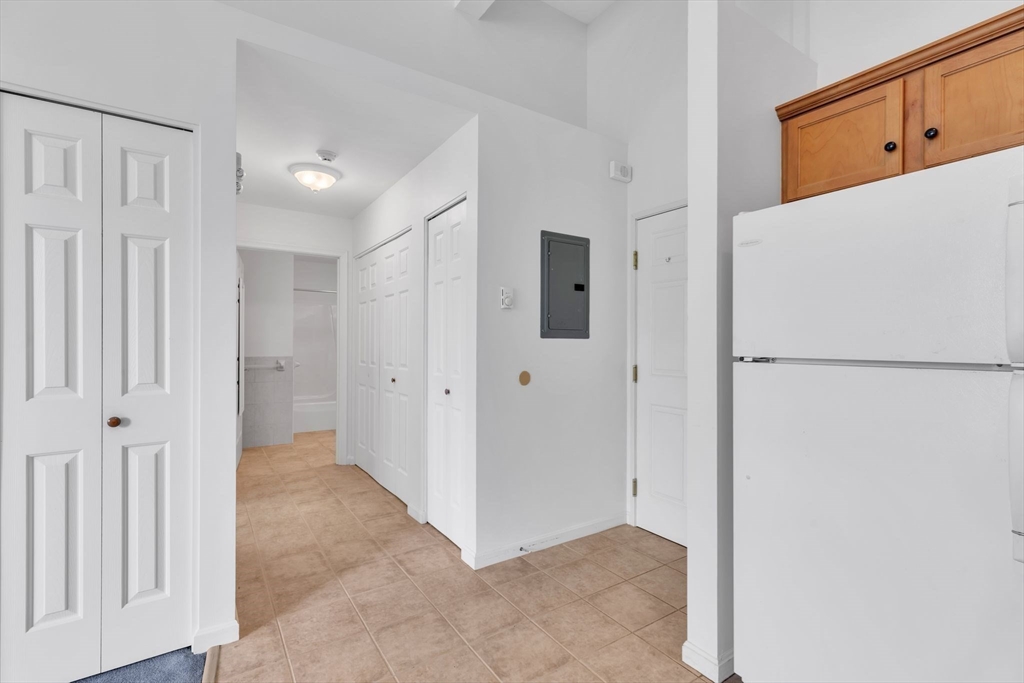 2 Mechanic Street, Unit R Easthampton, MA 01027 - Photo 8 of 28 Gallery Image 8
