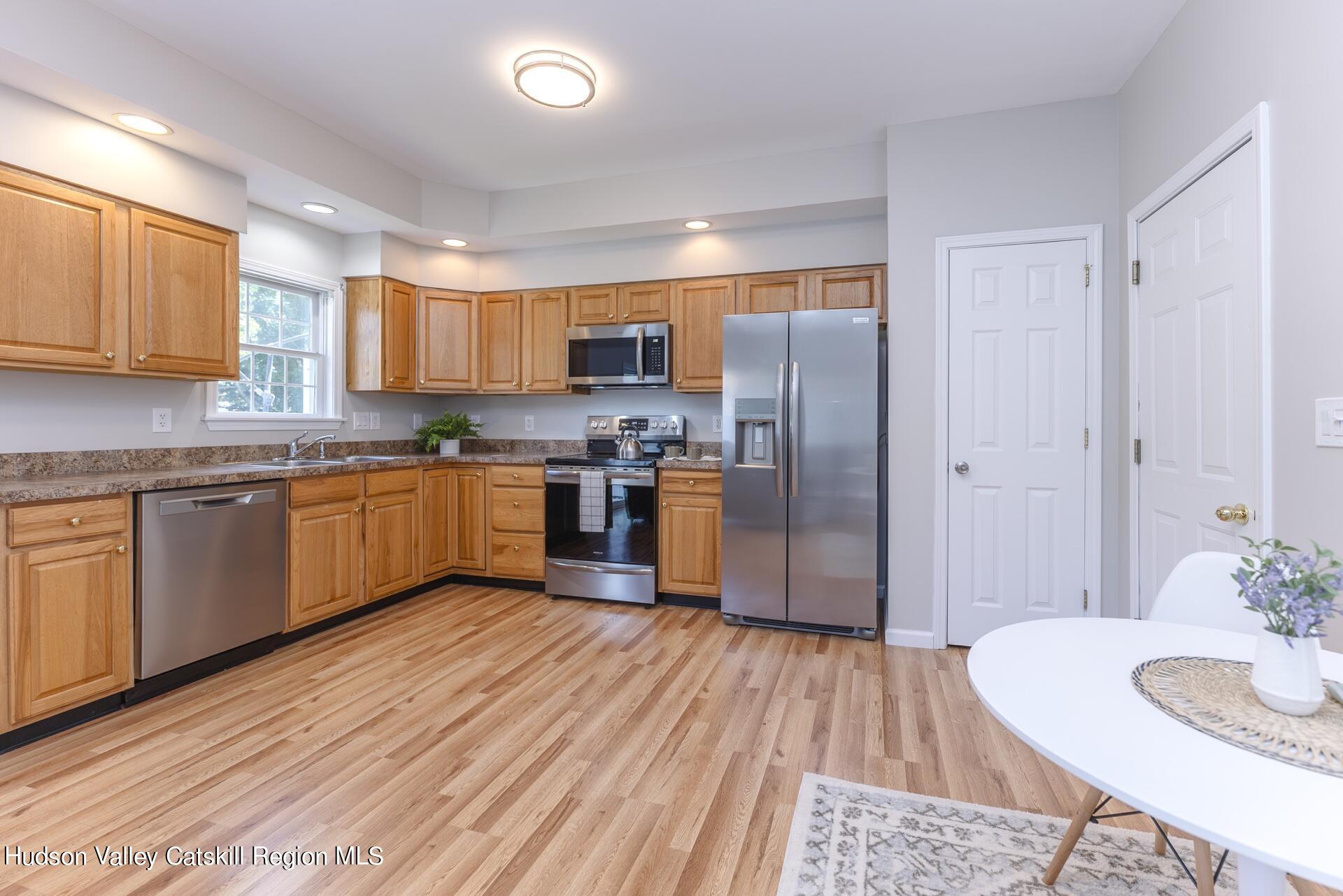 86 Red Maple Road Saugerties, NY 12477 - Photo 12 of 36 Image-9