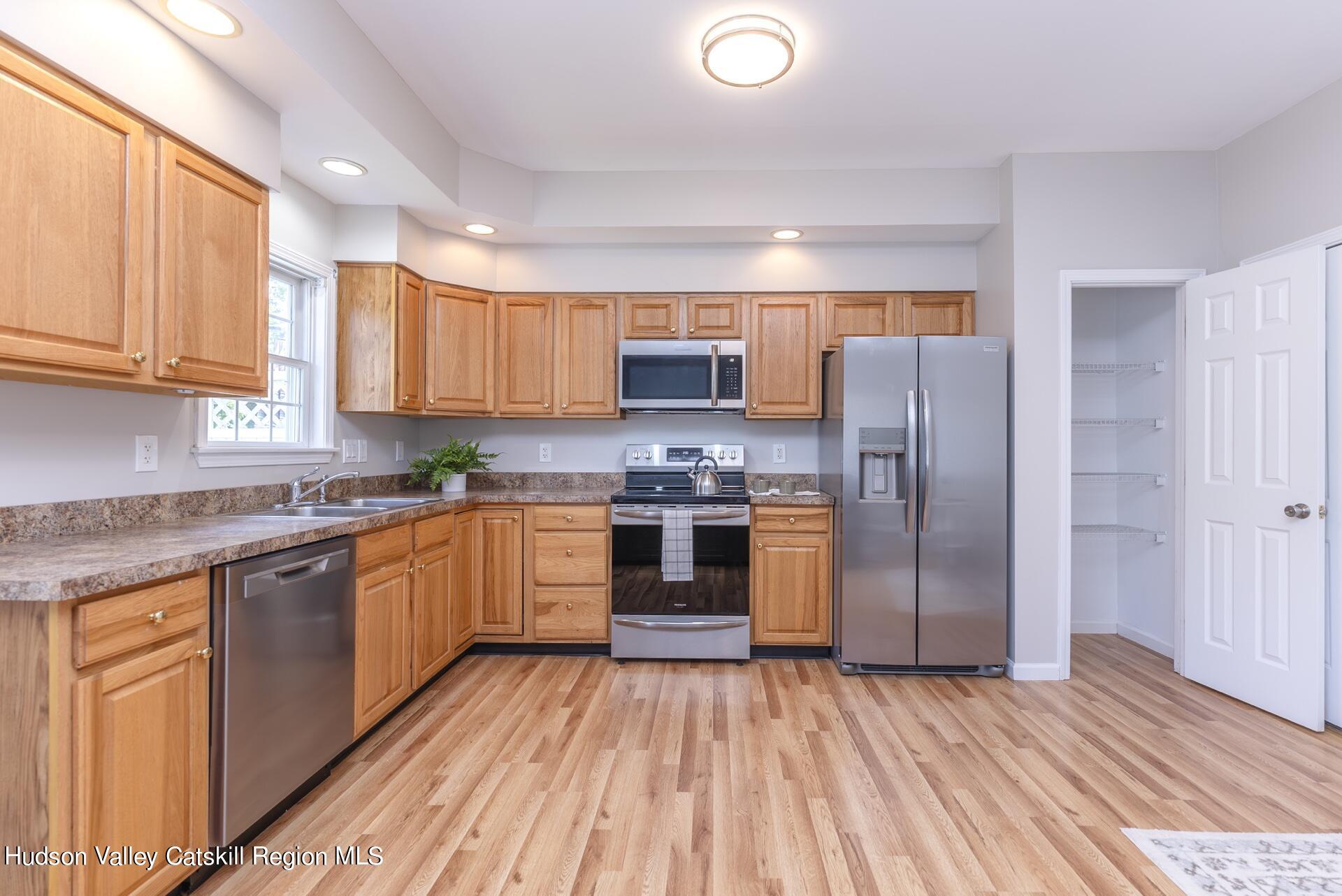 86 Red Maple Road Saugerties, NY 12477 - Photo 13 of 36 Image-10