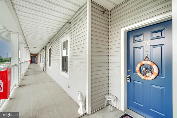 a view of a hallway with elevator