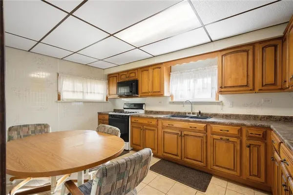 $95,000 | 17 Hickory Street, Burgettstown, PA 15021