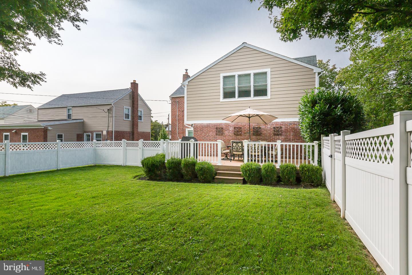 409 Devon Road Havertown, PA 19083 - Photo 40 of 44 Large Corner Yard