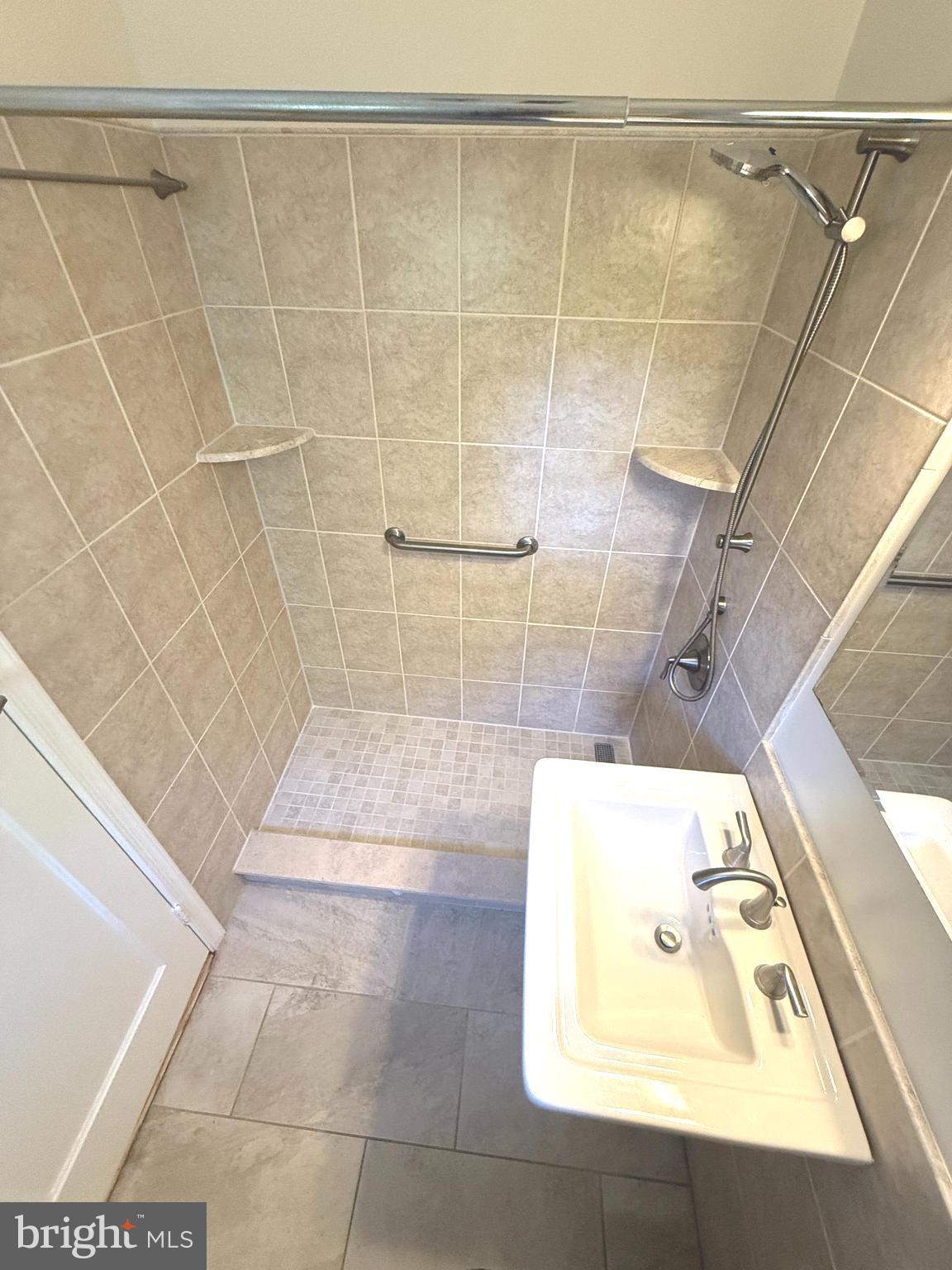 3470 Gunston Road Alexandria, VA 22302 - Photo 12 of 34 Gallery Image 12