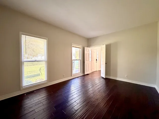 $2,100 | 1402 East Rhett Butler Road, Clarksville, TN 37042