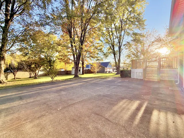 $2,100 | 1402 East Rhett Butler Road, Clarksville, TN 37042