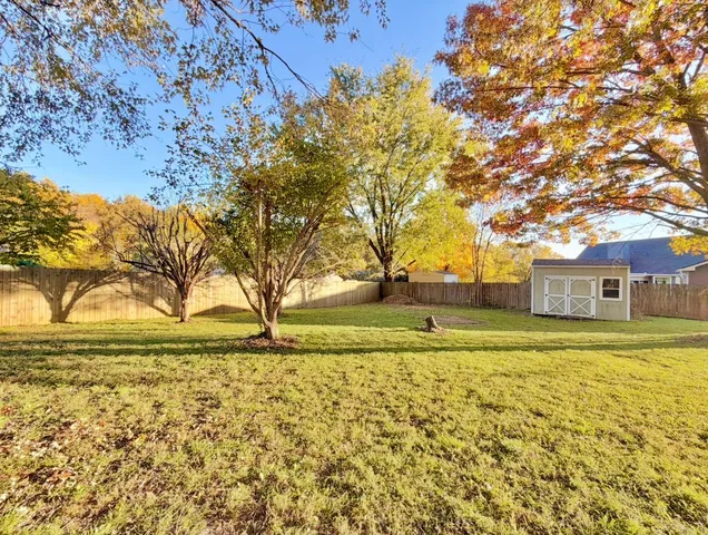 $2,100 | 1402 East Rhett Butler Road, Clarksville, TN 37042