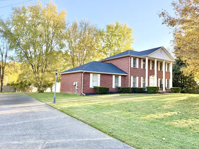 $2,100 | 1402 East Rhett Butler Road, Clarksville, TN 37042