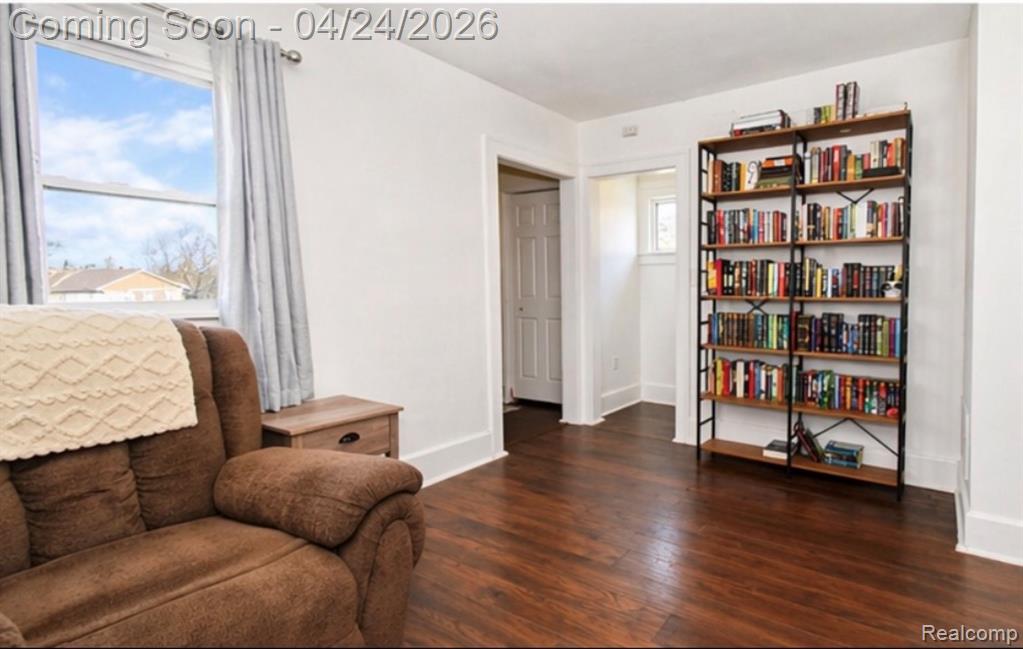 2140 East Bristol Road Burton, MI 48529 - Photo 3 of 13 Gallery Image 3