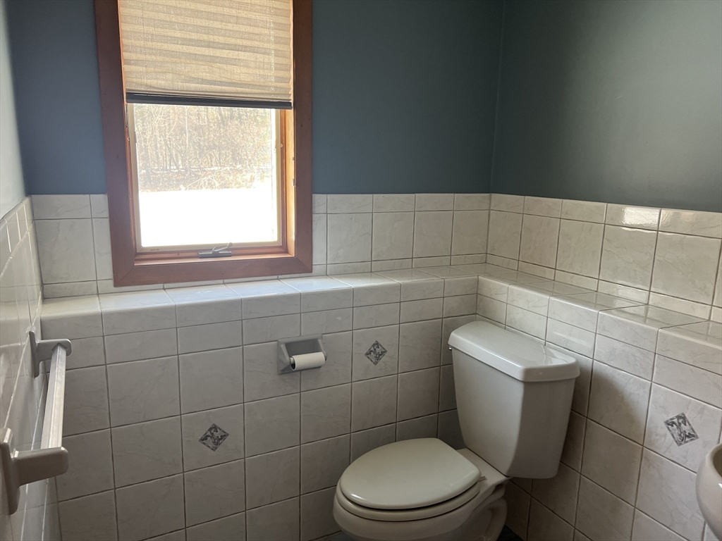 12 Grandview Road Methuen, MA 01844 - Photo 11 of 25 Gallery Image 11